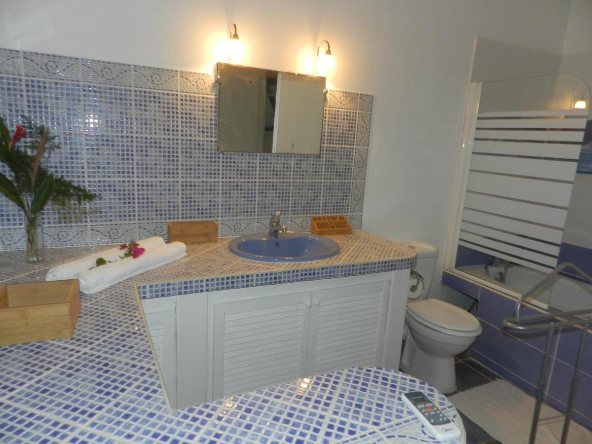 Villa Le Bord Bleu لو مول المظهر الخارجي الصورة