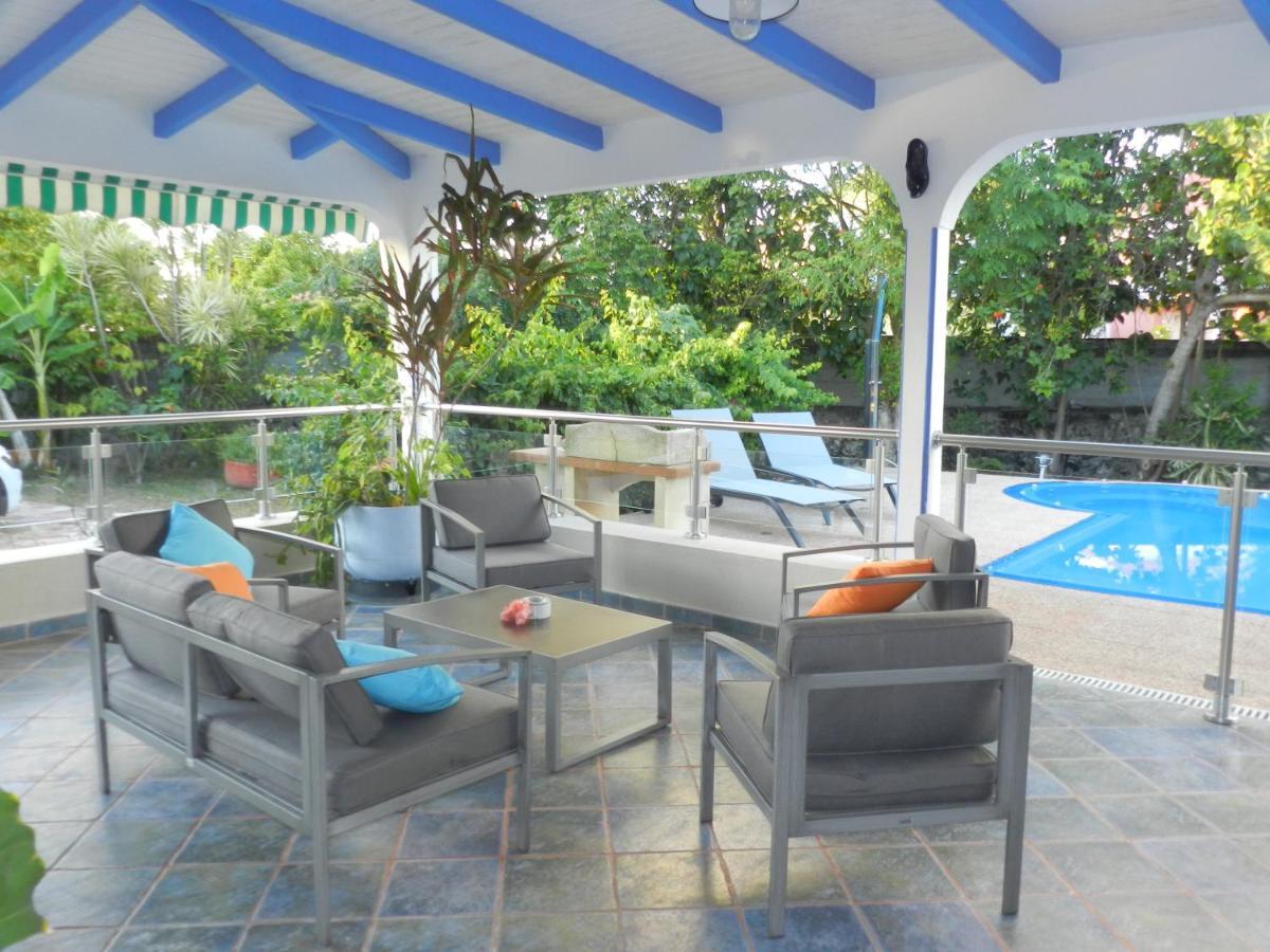 Villa Le Bord Bleu لو مول المظهر الخارجي الصورة